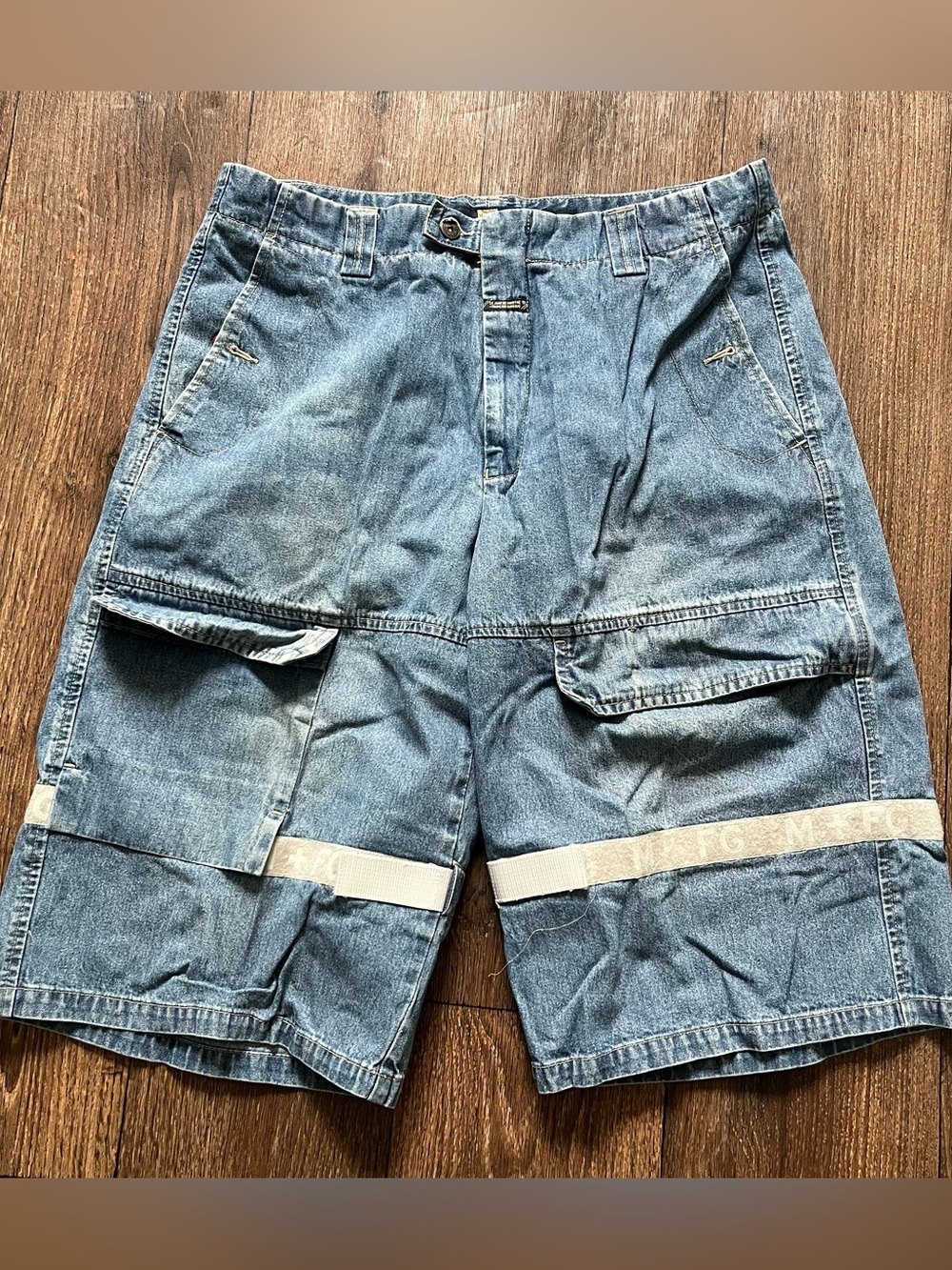 Vintage Marithe Francois girbaud straps shuttle tape baggy denim shorts 38 (36”)